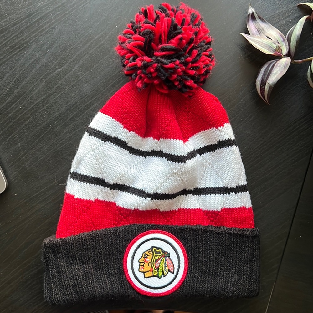 Chicago Blackhawks Mitchell & Ness Pom beanie